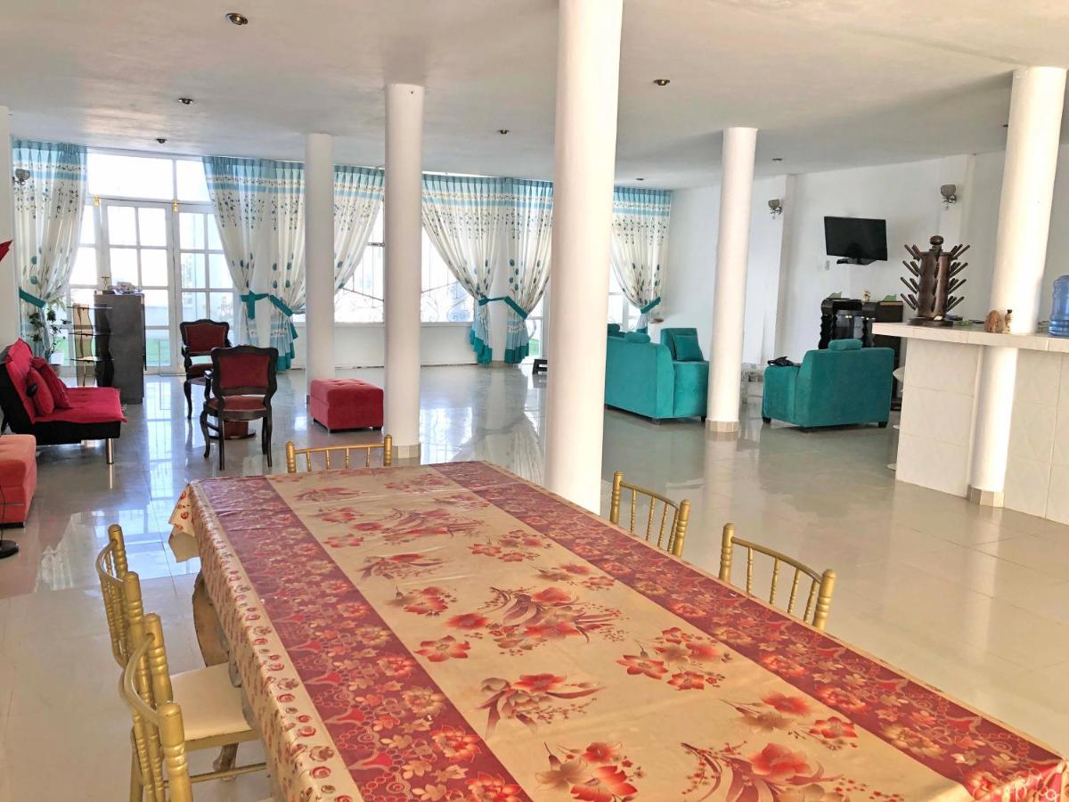 Hostel Killamoon Oasis ปารากัส ภายนอก รูปภาพ