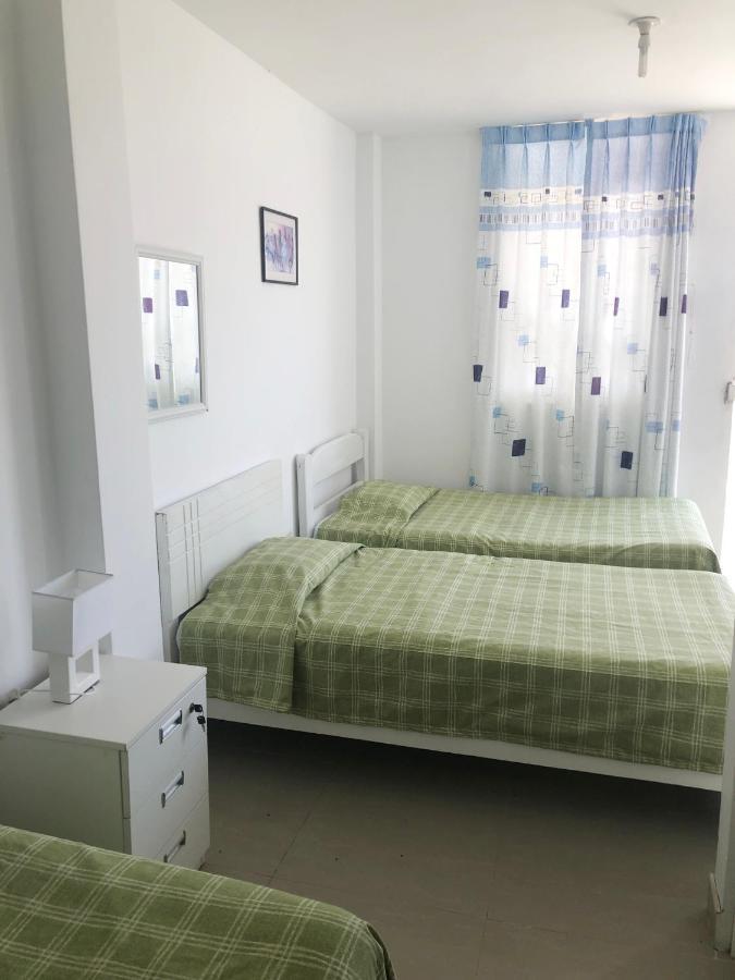 Hostel Killamoon Oasis ปารากัส ภายนอก รูปภาพ